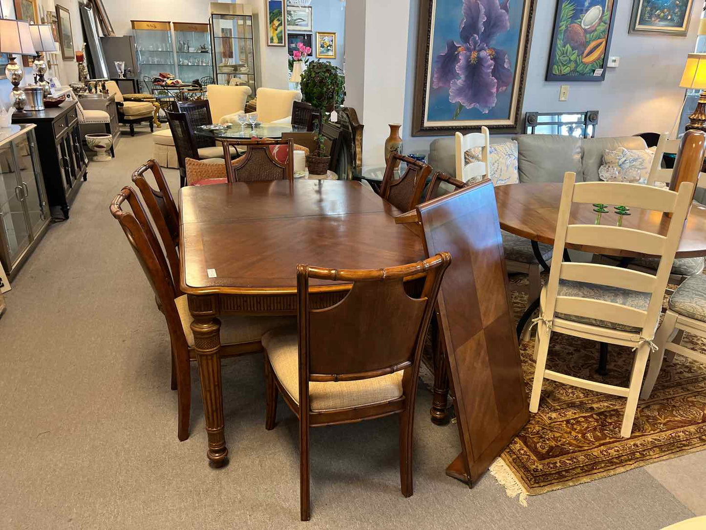Havertys Dark Wood Dining Table – 6 Chairs with 2 Leaves