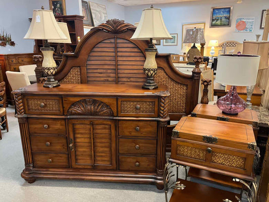 Tommy Bahama Style King Bedroom Set – Complete Bedroom Set