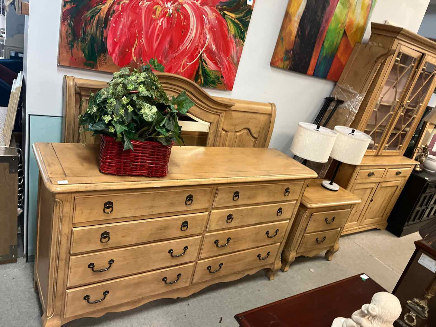 Tan Queen Bedroom Set – Bed, Dresser, Mirror & Nightstand