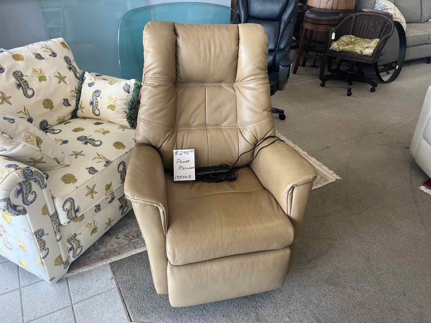 Tan Leather Recliner – Comfortable Living Room Chair
